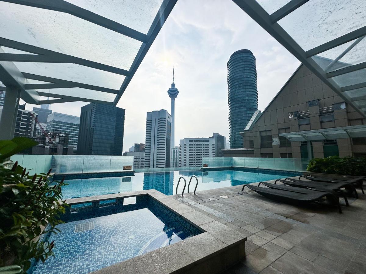 Klcc Suites By Nhb Куала-Лумпур Экстерьер фото